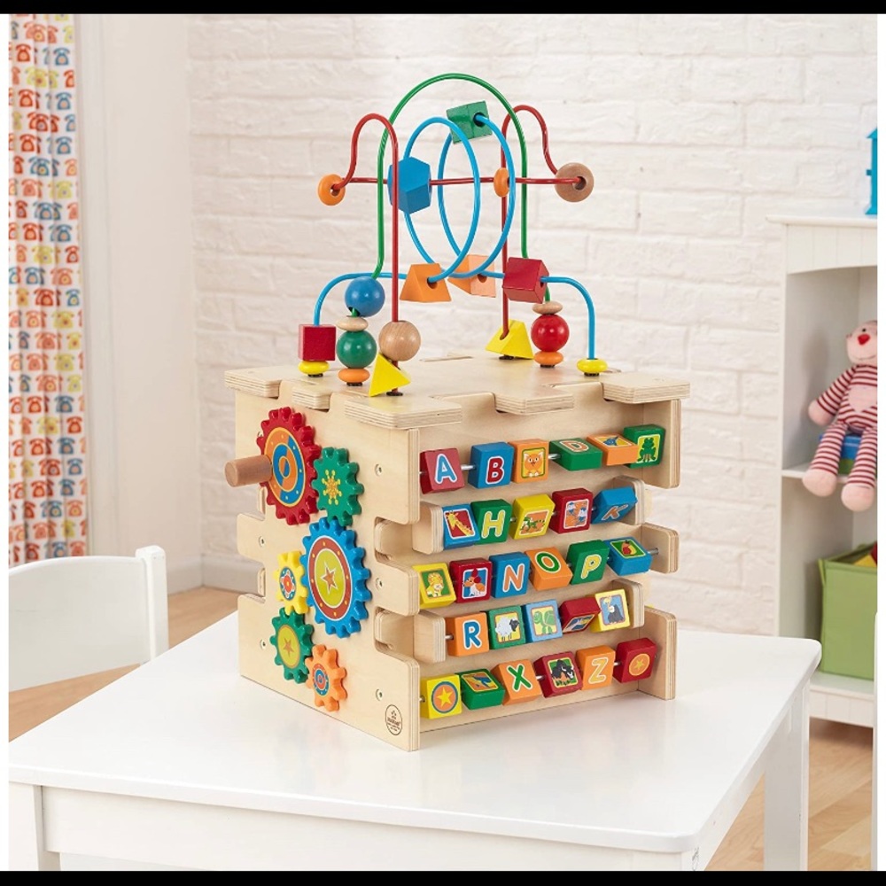 KidKraft Deluxe Activity Cube
